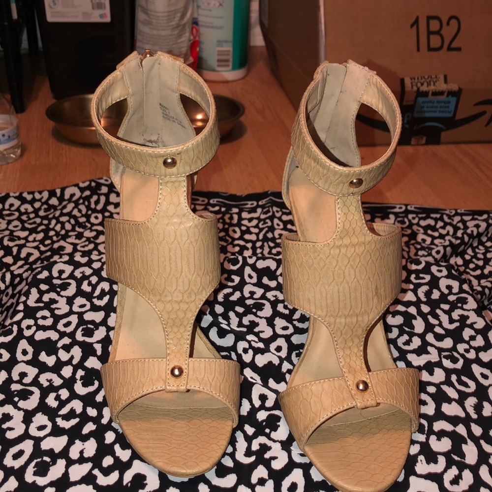 Nude heels